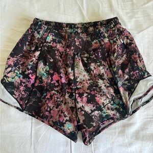 Lululemon Hotty hot shorts